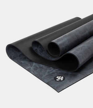 Carbon-Marbled