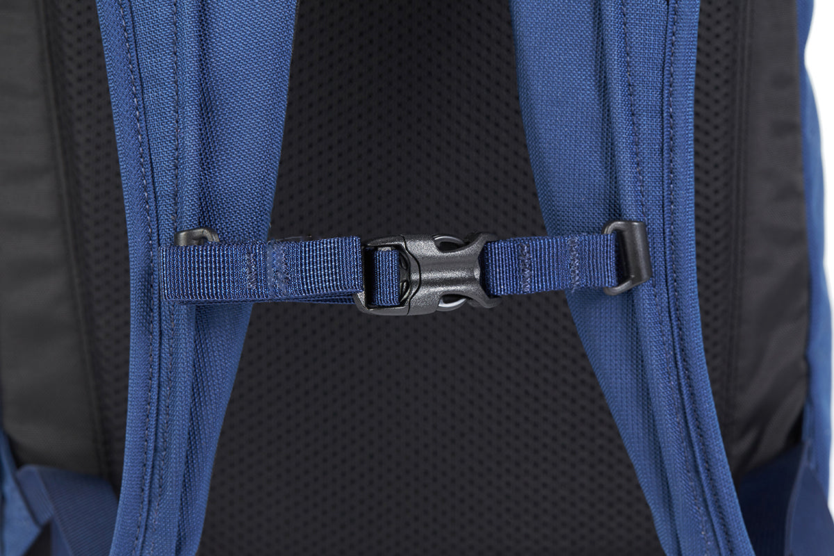 Commute Day Slim Navy
