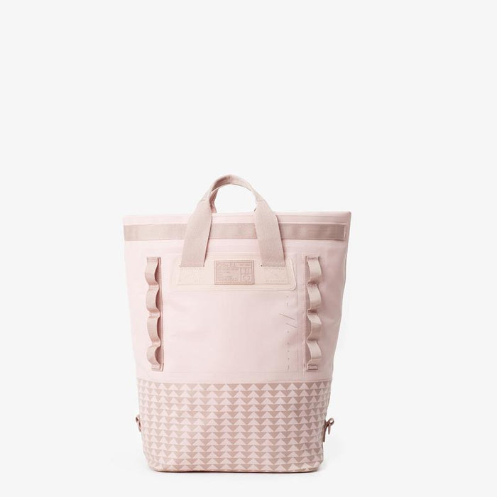 On The Roam Medium Dirt Bag